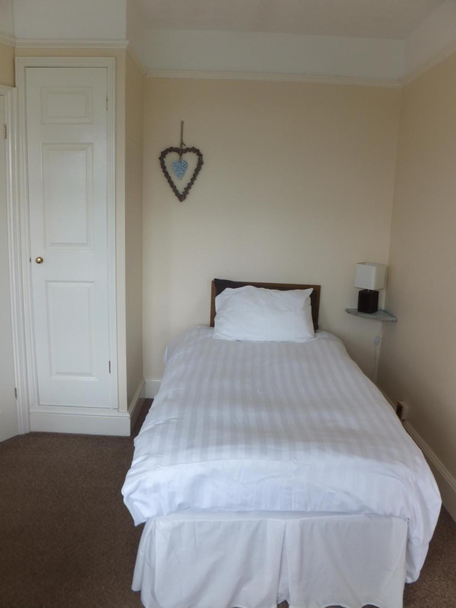 Bed & Breakfast Sea Jade 3*